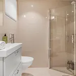 דירה Four-story House! Newly Renovated! *